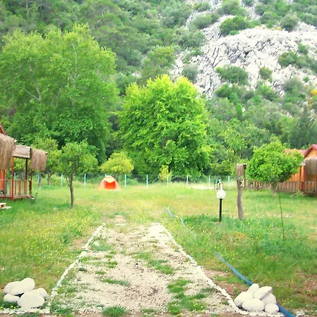 بيت ضيافة Papatya Bungalow